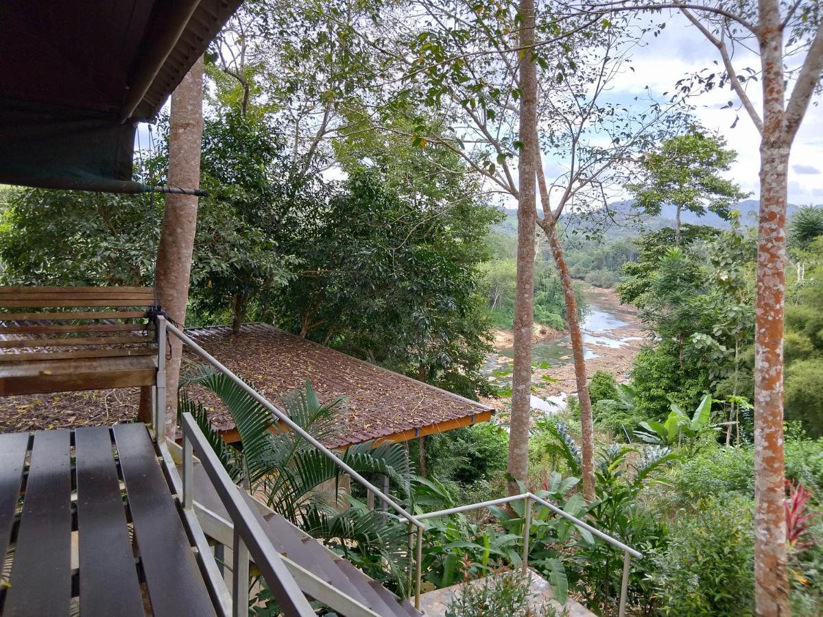 ภูริรักษ์ โฮมสเตย์ Ban Pha Saeng Lang Buitenkant foto