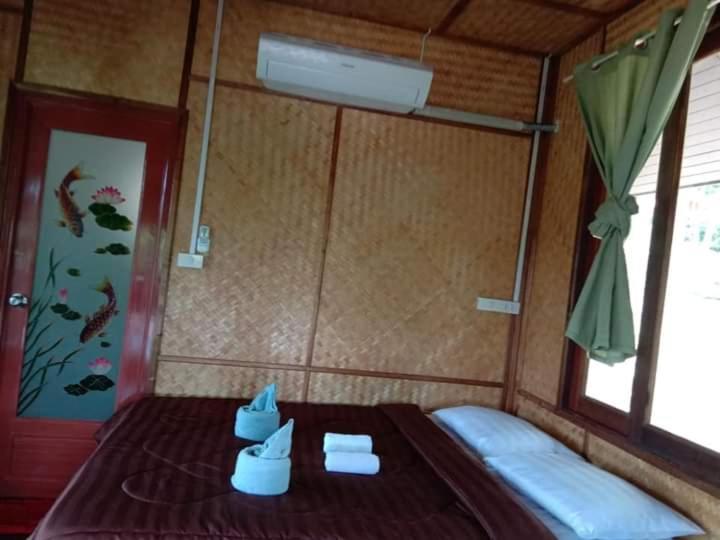 ภูริรักษ์ โฮมสเตย์ Ban Pha Saeng Lang Buitenkant foto