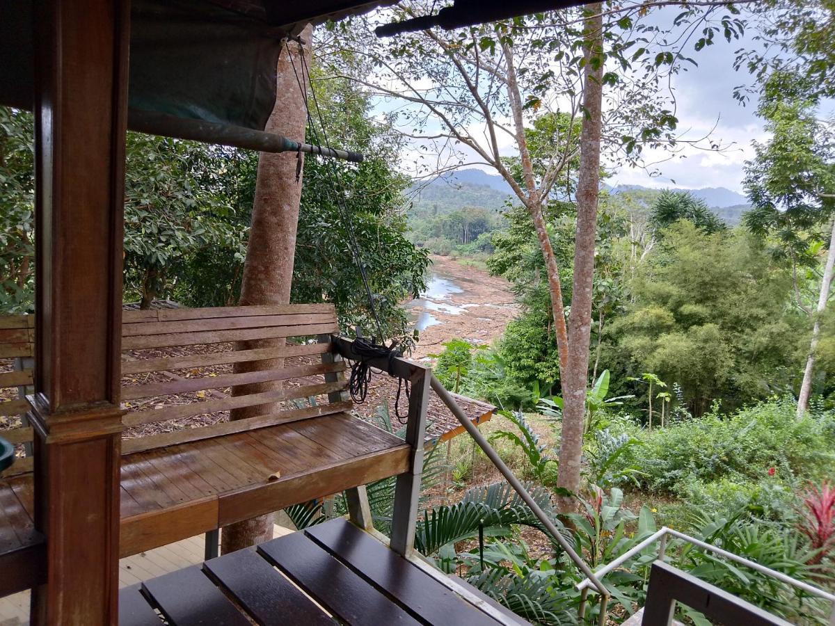 ภูริรักษ์ โฮมสเตย์ Ban Pha Saeng Lang Buitenkant foto