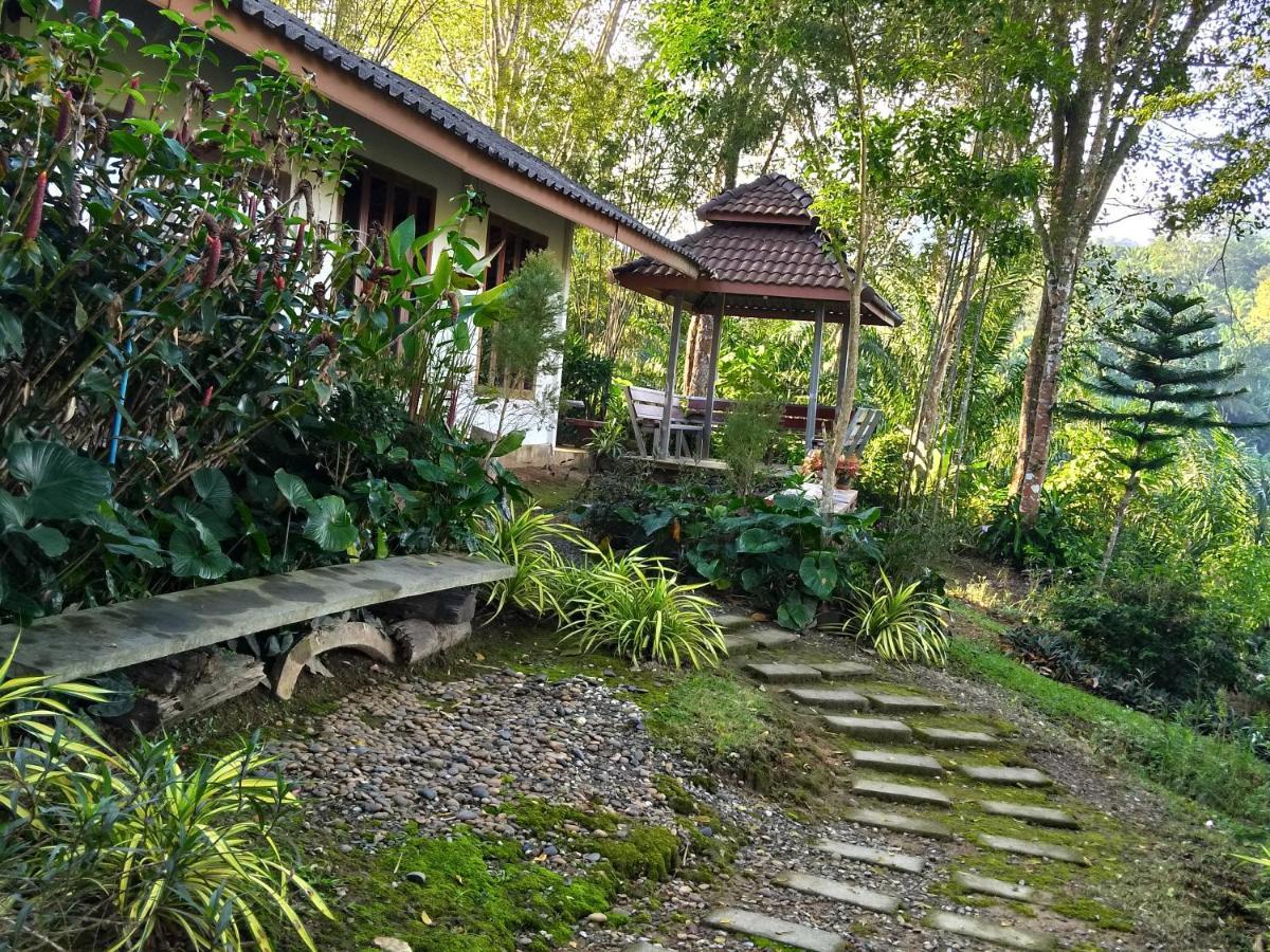 ภูริรักษ์ โฮมสเตย์ Ban Pha Saeng Lang Buitenkant foto